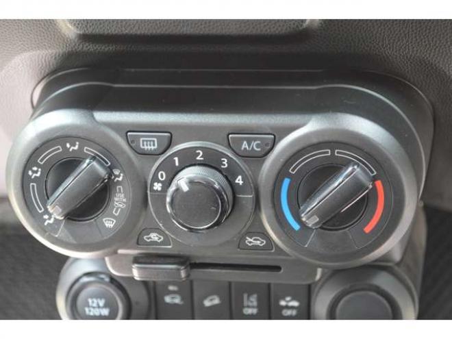 イグニス1.2 ハイブリッド MG 4WD　レンタアップ車ハイブリッド4WDセーフティサポート搭載アイドリングストップ7インチナビTVバックカメラ横滑り防止装置デュアルカメラブレーキサポートETCシートヒーター 1200