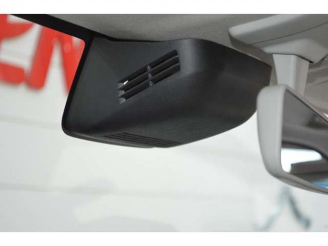 ジムニーXC 4WD　ワンオーナー車4WDターボセーフティサポート搭載アイドリングストップ横滑り防止装置クルーズコントロールハイビームアシストLEDライト7インチワイドナビTVオプショングリル 660