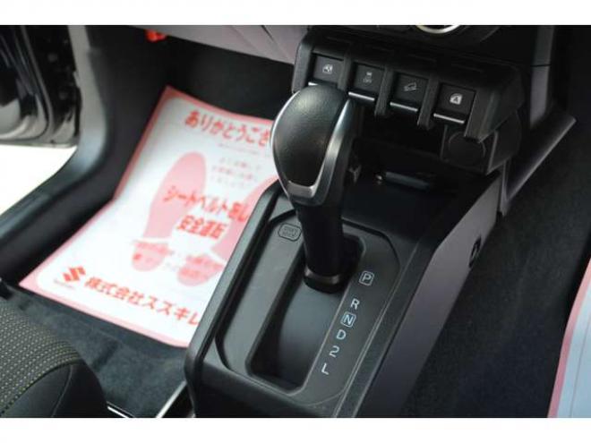 ジムニーXC 4WD　ワンオーナー車4WDターボセーフティサポート搭載アイドリングストップ横滑り防止装置クルーズコントロールハイビームアシストLEDライト7インチワイドナビTVオプショングリル 660