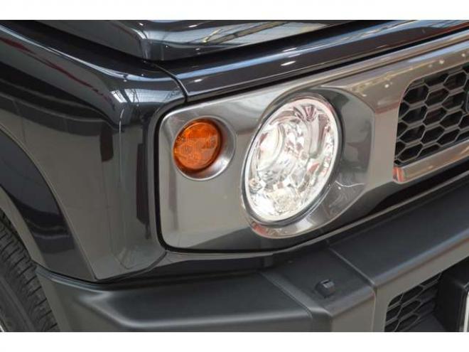 ジムニーXC 4WD　ワンオーナー車4WDターボセーフティサポート搭載アイドリングストップ横滑り防止装置クルーズコントロールハイビームアシストLEDライト7インチワイドナビTVオプショングリル 660