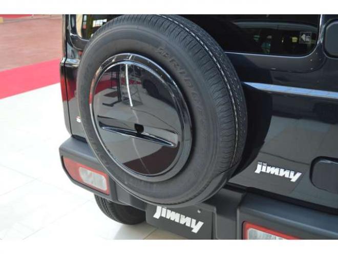ジムニーXC 4WD　ワンオーナー車4WDターボセーフティサポート搭載アイドリングストップ横滑り防止装置クルーズコントロールハイビームアシストLEDライト7インチワイドナビTVオプショングリル 660