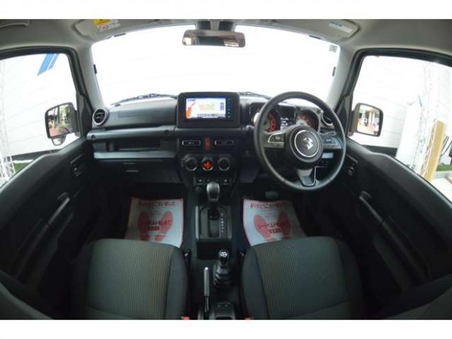 ジムニーXC 4WD　ワンオーナー車4WDターボセーフティサポート搭載アイドリングストップ横滑り防止装置クルーズコントロールハイビームアシストLEDライト7インチワイドナビTVオプショングリル 660