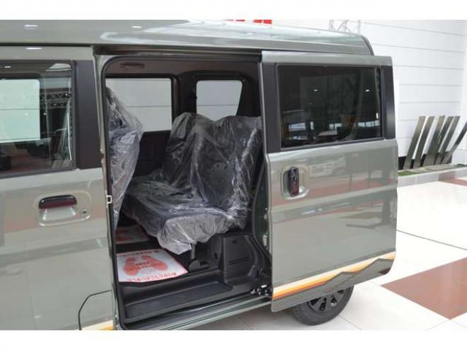 エブリイJリミテッド ハイルーフ 4WD　届出済未使用車4WDターボハイルーフセーフティサポート搭載アイドリングストップ両側オートスライドドアハイビームアシストLEDライト後退時ブレーキサポート 登録済未使用車 660