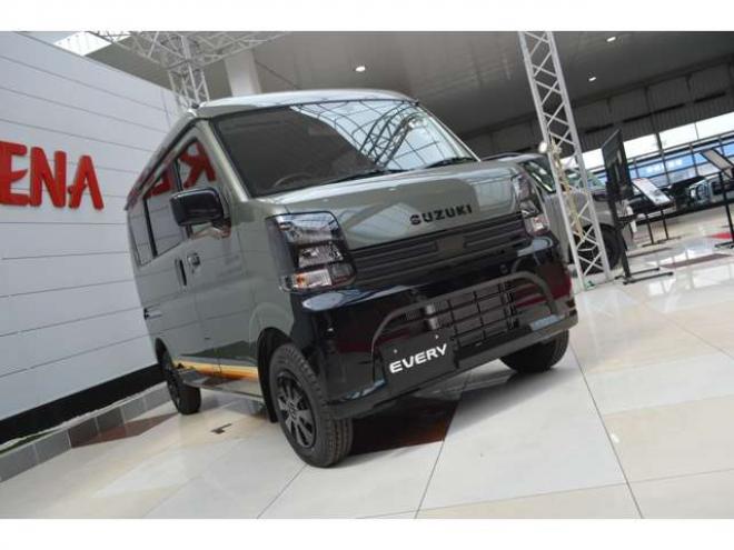 エブリイJリミテッド ハイルーフ 4WD　届出済未使用車4WDターボハイルーフセーフティサポート搭載アイドリングストップ両側オートスライドドアハイビームアシストLEDライト後退時ブレーキサポート 登録済未使用車 660