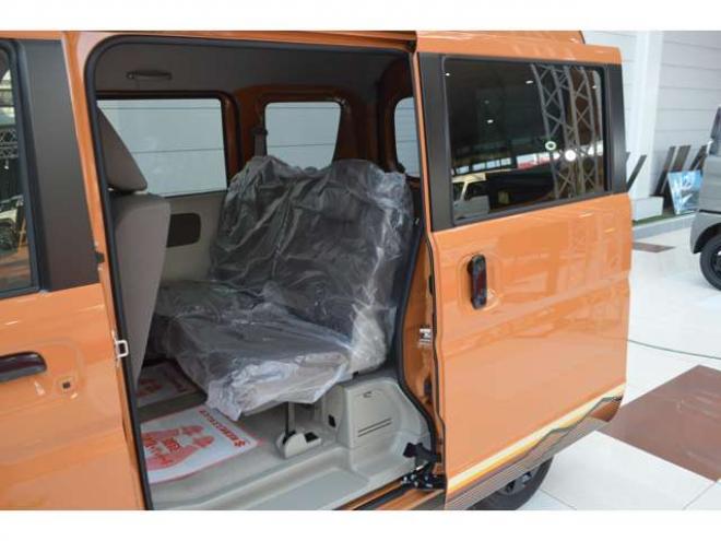 エブリイジョイン ターボ ハイルーフ 4WD　届出済未使用車4WDターボハイルーフセーフティサポート搭載アイドリングストップ両側オートスライドドア7インチワイドディスプレイオーディオハイビームアシストLEDライト後退時ブレーキサポート 登録済未使用車 660
