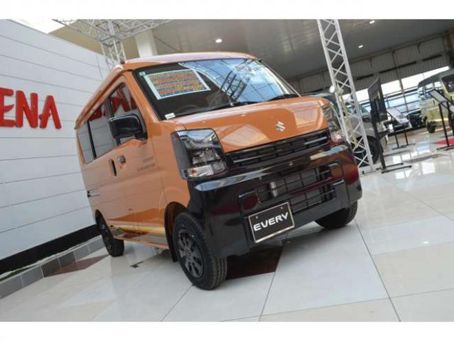 エブリイジョイン ターボ ハイルーフ 4WD　届出済未使用車4WDターボハイルーフセーフティサポート搭載アイドリングストップ両側オートスライドドア7インチワイドディスプレイオーディオハイビームアシストLEDライト後退時ブレーキサポート 登録済未使用車 660