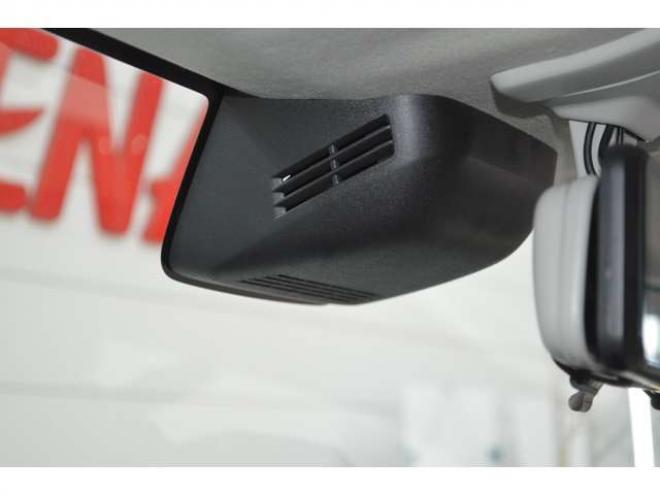 ジムニーシエラ1.5 JC 4WD　ワンオーナー車4WDセーフティサポート搭載アイドリングストップハイビームアシストLEDライト後退時ブレーキサポート9インチナビTVバックカメラ社外デジタルインナーミラーアクルーズコントロール 1500