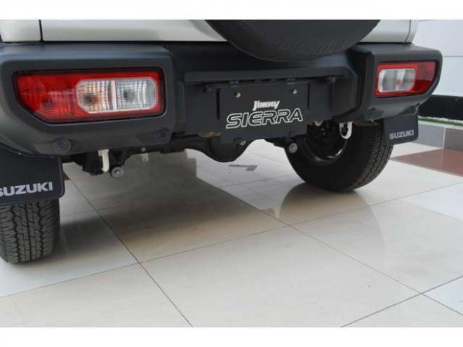 ジムニーシエラ1.5 JC 4WD　ワンオーナー車4WDセーフティサポート搭載アイドリングストップハイビームアシストLEDライト後退時ブレーキサポート9インチナビTVバックカメラ社外デジタルインナーミラーアクルーズコントロール 1500