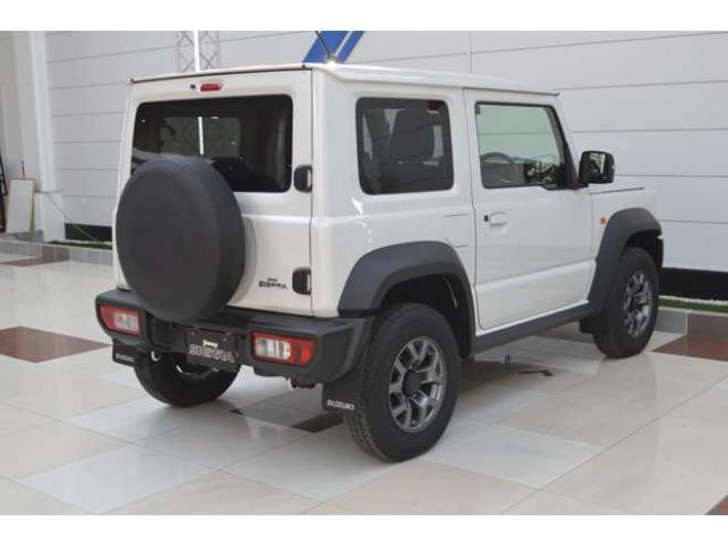 ジムニーシエラ1.5 JC 4WD　ワンオーナー車4WDセーフティサポート搭載アイドリングストップハイビームアシストLEDライト後退時ブレーキサポート9インチナビTVバックカメラ社外デジタルインナーミラーアクルーズコントロール 1500