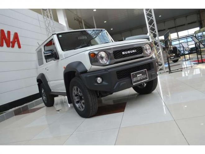 ジムニーシエラ1.5 JC 4WD　ワンオーナー車4WDセーフティサポート搭載アイドリングストップハイビームアシストLEDライト後退時ブレーキサポート9インチナビTVバックカメラ社外デジタルインナーミラーアクルーズコントロール 1500