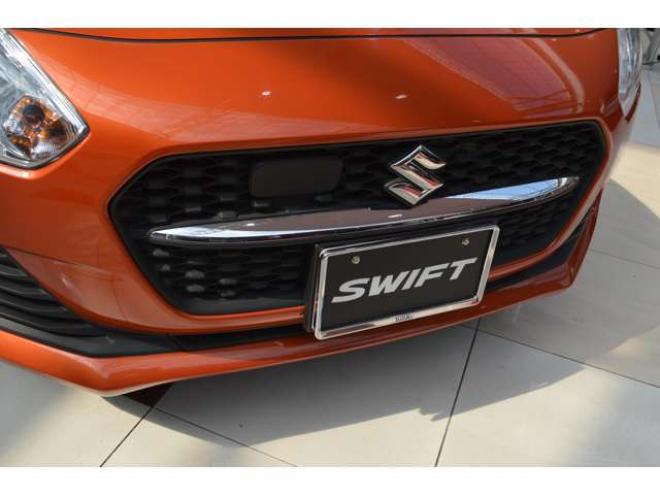 スイフト1.2 XG 4WD　ワンオーナー車4WDセーフティサポート8インチナビTVバックカメラETCアダプティブクルーズコントロール横滑り防止装置シートヒーター 1200
