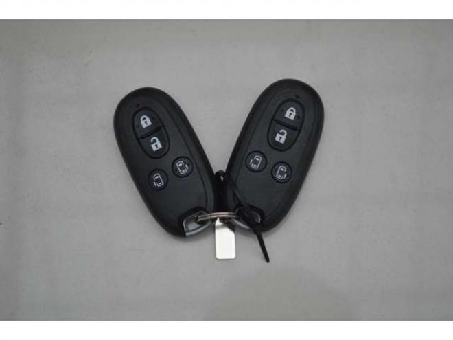 エブリイワゴン PZターボスペシャル ハイルーフ 4WD　届出済未使用車ハイルーフ4WDターボセーフティサポート搭載アイドリングストップ横滑り防止装置CVTマチック両側オートスライドドアオートステップハイビームアシストLEDライト 登録済未使用車 660