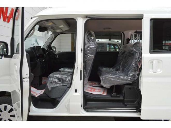 エブリイジョイン ハイルーフ 4WD　届出済未使用車ハイルーフ4WDインパネCVTスズキコネクト対応通信機装着車セーフティサポート搭載アイドリングストップ9インチ全方位モニター付ナビバックカメラ横滑り防止装置ハイビームアシストLEDライト 登録済未使用車 660