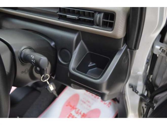 ワゴンRFA 4WD　ワンオーナー車F5速マニュアル4WD横滑り防止装置ハイビームアシストCDシートヒーター社外アルミホイルキーレスエントリー 660