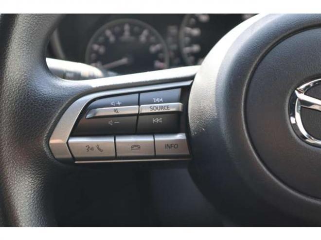 MAZDA3ファストバック 1.5 15C 4WD　純正フルセグナビ　Bluetooth HDMI バックカメラ　パーキングソナー　社外ドラレコ　ETC　電動パーキングブレーキ　アダプティブクルーズコントロール　ブラインドスポットモニター 1500
