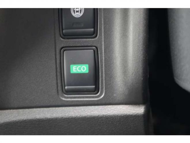 セレナ2.0 B 4WD　純正CDプレイヤー アラウンドビューモニター　前側純正ドラレコ　サイドビューモニター　エマージェンシーブレーキ　車線逸脱警報　ミラーヒーター 2000