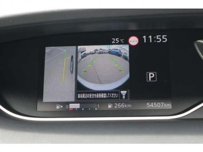 セレナ2.0 B 4WD　純正CDプレイヤー アラウンドビューモニター　前側純正ドラレコ　サイドビューモニター　エマージェンシーブレーキ　車線逸脱警報　ミラーヒーター 2000