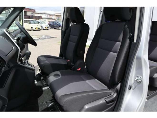 セレナ2.0 B 4WD　純正CDプレイヤー アラウンドビューモニター　前側純正ドラレコ　サイドビューモニター　エマージェンシーブレーキ　車線逸脱警報　ミラーヒーター 2000
