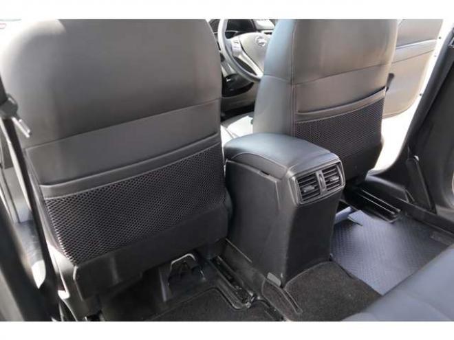 エクストレイル2.0 20S エマージェンシーブレーキパッケージ 2列車 4WD　社外ナビ　ETC シートヒーター　ヒルディセントコントロール　車線逸脱警報機能　エマージェンシーブレーキ 2000