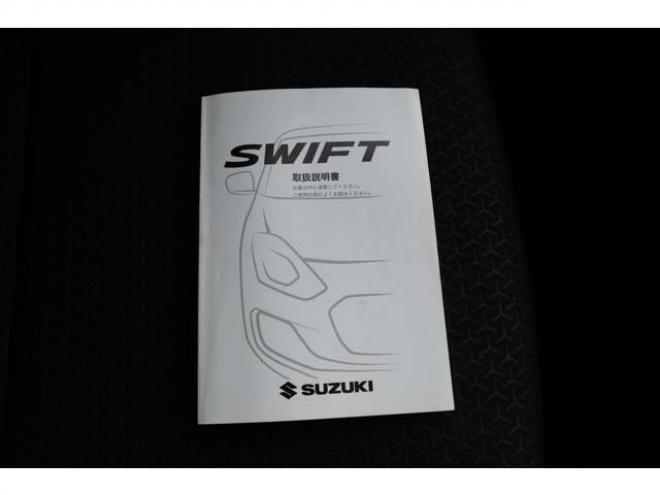 スイフト1.2 XL セーフティパッケージ装着車 4WD　CDプレイヤー　シートヒーター　パドルシフト　オートライト　アダプティブクルーズコントロール　車線逸脱警報 1200