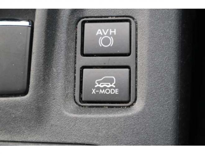 XV2.0e-L アイサイト 4WD　社外ナビ Bluetooth バックカメラ　ETC　電動パーキングブレーキ　オートビークルホールド　LEDヘッドライト 2000