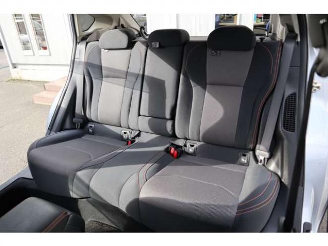 XV2.0e-L アイサイト 4WD　社外ナビ Bluetooth バックカメラ　ETC　電動パーキングブレーキ　オートビークルホールド　LEDヘッドライト 2000