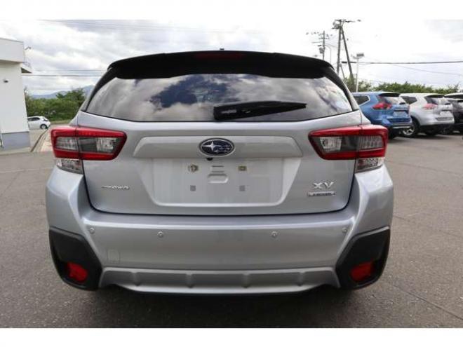 XV2.0e-L アイサイト 4WD　社外ナビ Bluetooth バックカメラ　ETC　電動パーキングブレーキ　オートビークルホールド　LEDヘッドライト 2000
