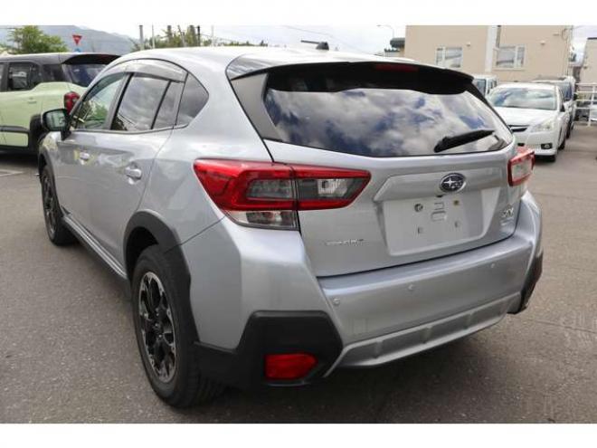 XV2.0e-L アイサイト 4WD　社外ナビ Bluetooth バックカメラ　ETC　電動パーキングブレーキ　オートビークルホールド　LEDヘッドライト 2000