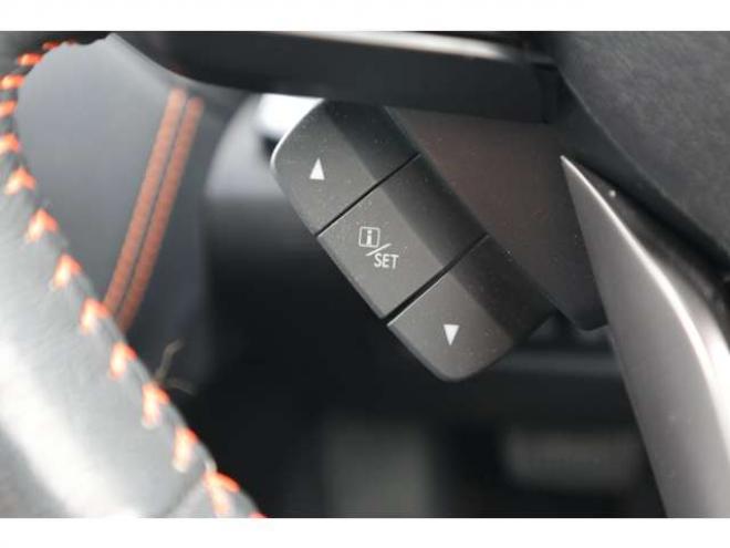 XV2.0i-L アイサイト 4WD　ナノイー付き純正フルセグナビ　バックカメラ　サイドビューモニター　電動パーキングブレーキ　アダプティブクルーズコントロール　ミラーヒーター　純正前側ドラレコ 2000