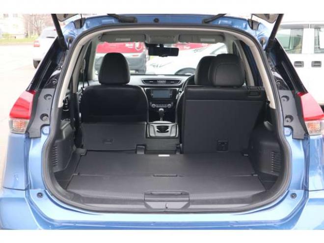 エクストレイル2.0 20X 2列車 4WD　純正フルセグナビ　アラウンドビューカメラ　ETC　全席シートヒーター　ミラーヒーター　エマージェンシーブレーキ　横滑り防止装置 2000