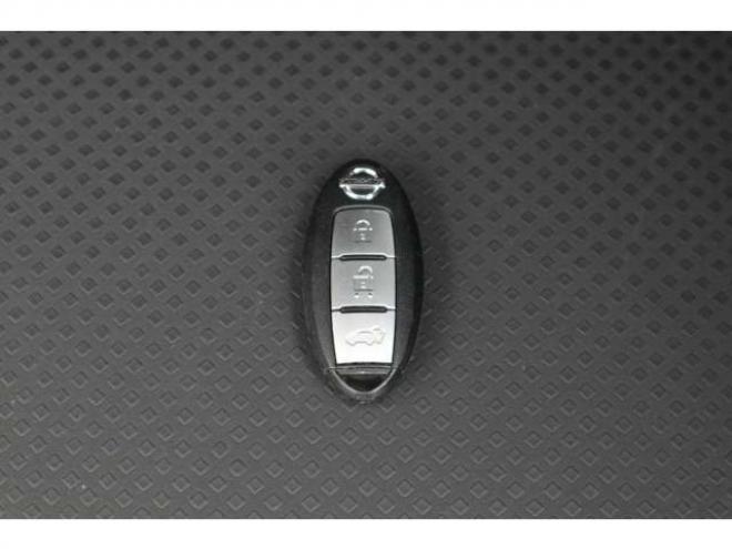 エクストレイル2.0 20X 2列車 4WD　純正フルセグナビ　アラウンドビューカメラ　ETC　全席シートヒーター　ミラーヒーター　エマージェンシーブレーキ　横滑り防止装置 2000