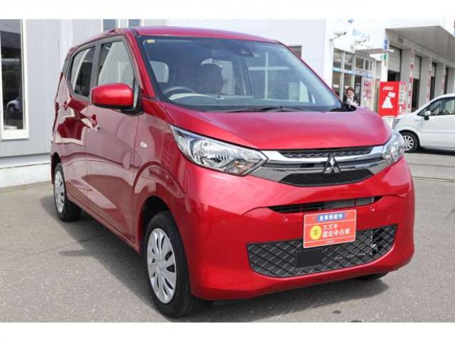 eKワゴンM 4WD　純正CDプレイヤー　ETC　オートライト　衝突軽減ブレーキ　車線逸脱警報　アイドリングストップ　トラクションコントロール　パーキングソナー　シートミラーヒーター 660