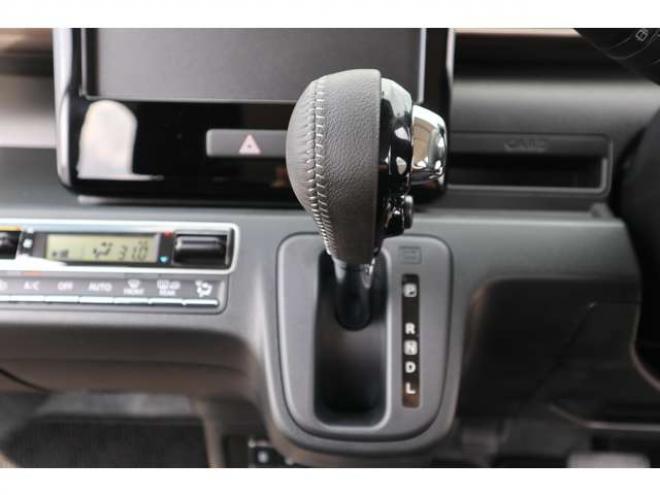 ワゴンRカスタムZ ハイブリッド ZX アップグレードパッケージ装着車 4WD　LEDヘッドライト　オートライト　アダプティブクルーズコントロール　アイドリングストップ　シートヒーター　デュアルカメラブレーキサポート 660