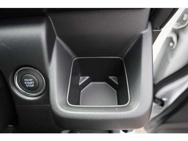ワゴンRカスタムZ ハイブリッド ZX アップグレードパッケージ装着車 4WD　LEDヘッドライト　オートライト　アダプティブクルーズコントロール　アイドリングストップ　シートヒーター　デュアルカメラブレーキサポート 660