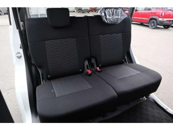 ワゴンRカスタムZ ハイブリッド ZX アップグレードパッケージ装着車 4WD　LEDヘッドライト　オートライト　アダプティブクルーズコントロール　アイドリングストップ　シートヒーター　デュアルカメラブレーキサポート 660