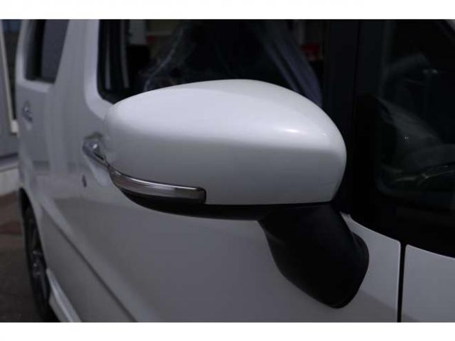 ワゴンRカスタムZ ハイブリッド ZX アップグレードパッケージ装着車 4WD　LEDヘッドライト　オートライト　アダプティブクルーズコントロール　アイドリングストップ　シートヒーター　デュアルカメラブレーキサポート 660
