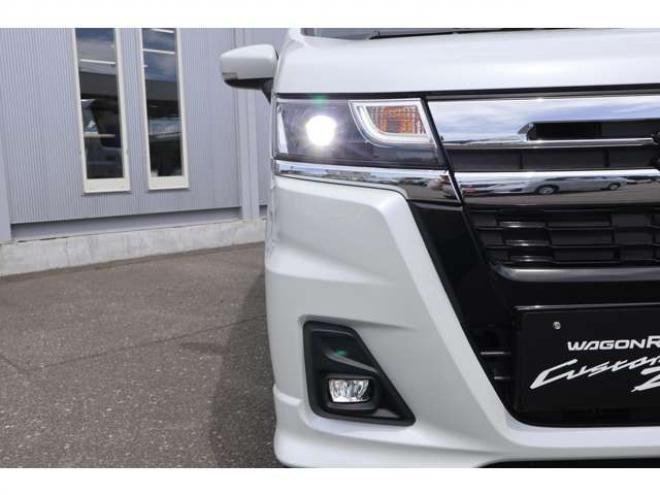 ワゴンRカスタムZ ハイブリッド ZX アップグレードパッケージ装着車 4WD　LEDヘッドライト　オートライト　アダプティブクルーズコントロール　アイドリングストップ　シートヒーター　デュアルカメラブレーキサポート 660