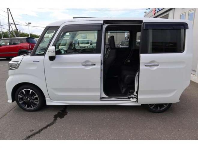 スペーシアカスタム ハイブリッド XS 4WD　純正フルセグナビ　バックカメラ　両側電動スライドドア　シートヒーター　オートライト　スリムサーキュレーター 660