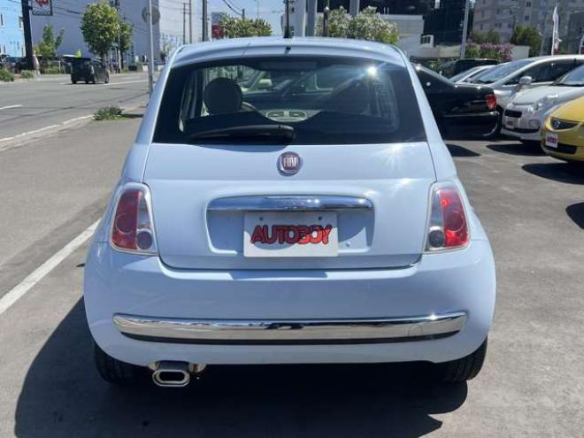 フィアット500(チンクエチェント) 1.2 8V ポップ　左ハンドル　5MT　赤/ベージュ/水色内装　電動サンルーフ　キーレス　純正オーディオ　FOXスポーツマフラー　グレッティエアクリーナー　DEPOヘッドライト 2WD 1200