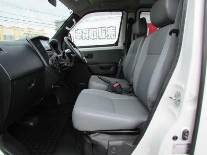 タウンエースバン1.5 GL 4WD　5速MT/ドライブレコーダー/社外ナビ/フルセグTV/ブルートゥースオーディオ/ベッドキット/キーレス/両側スライドドア/リヤフォグ 1500