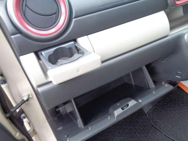 パッソ1.0 モーダ S　アイドリングストップ　レーダーブレーキ　横滑り防止装置　スマートキー 2WD 1000