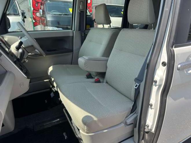 タントL SA 4WD　キーレス ピラーレス　両側スライドドアドア ISOFIX対応 横滑り防止 アイドリングストップ　Bluetooth CD DVD　AM FM 660