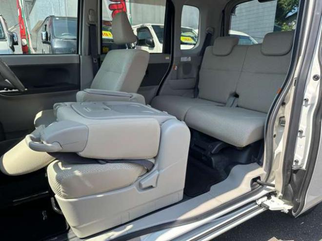 タントL SA 4WD　キーレス ピラーレス　両側スライドドアドア ISOFIX対応 横滑り防止 アイドリングストップ　Bluetooth CD DVD　AM FM 660