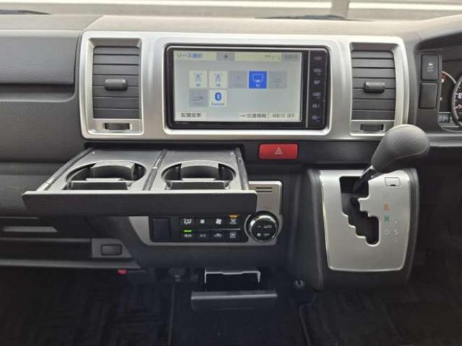 ハイエースバン2.8 スーパーGL ロング ディーゼルターボ 4WD　リアクーラー&ヒーター　プッシュスタート　スマートキー　　ベッドキッド LEDヘッドライト横滑り防止　衝突被害軽減　車線逸脱　トヨタ純正ナビ　フルセグTV　Bluetooth　バックカメラトヨタ純正リアモニター　ETC 2800