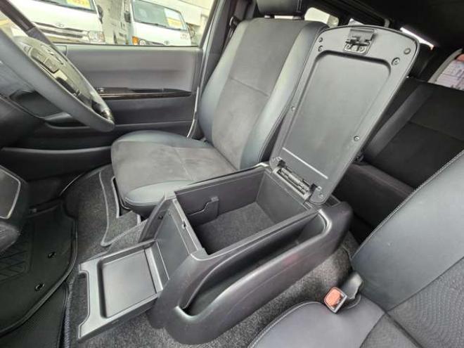 ハイエースバン2.8 スーパーGL ダークプライムII ロングボディ ディーゼルターボ 4WD　ESSEX FスポイラーVer3&サイドライナー&リアライナー　ESSEX　フロアマッド　ENCD17インチAW　ヨコハマPARADA17インチ　ハーフレザーシート　プッシュスタート　リアヒーター 2800