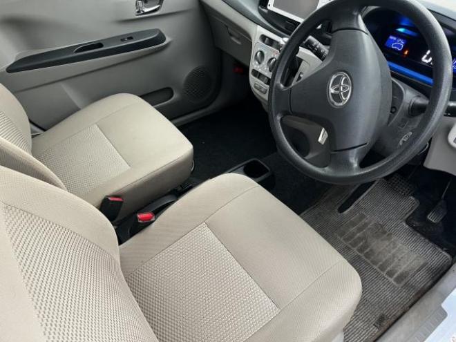 ピクシスエポックxf 4WD 660 5Dr