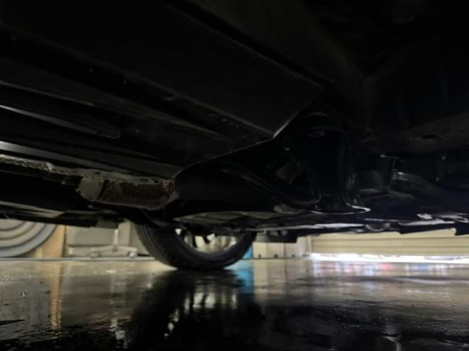 ヴェルファイア２．４Ｚ　ゴールデンアイズⅡ　寒冷地仕様　禁煙車　純正リアフリップダウンモニター　純正ブラックハーフレザーシート　社外１９インチＡＷ　社外１６ＡＷ＋スタッドレスタイヤ　両側パワースライドドア　パワーバックドア　クルーズコントロール 4WD 2400 5Dr