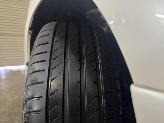 ヴェルファイア２．４Ｚ　ゴールデンアイズⅡ　寒冷地仕様　禁煙車　純正リアフリップダウンモニター　純正ブラックハーフレザーシート　社外１９インチＡＷ　社外１６ＡＷ＋スタッドレスタイヤ　両側パワースライドドア　パワーバックドア　クルーズコントロール 4WD 2400 5Dr