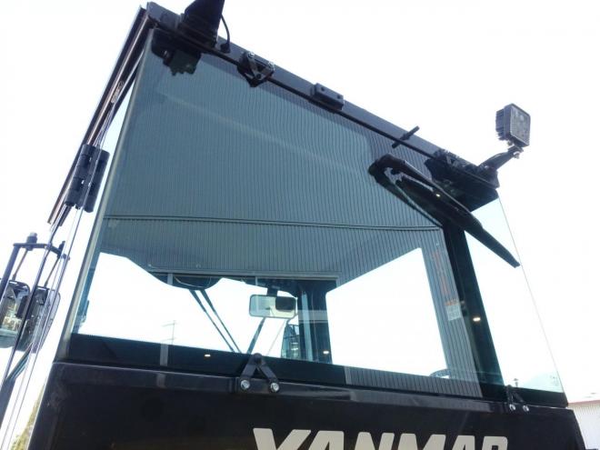 ホイールローダヤンマー V4-7  バケット容量0.5m3