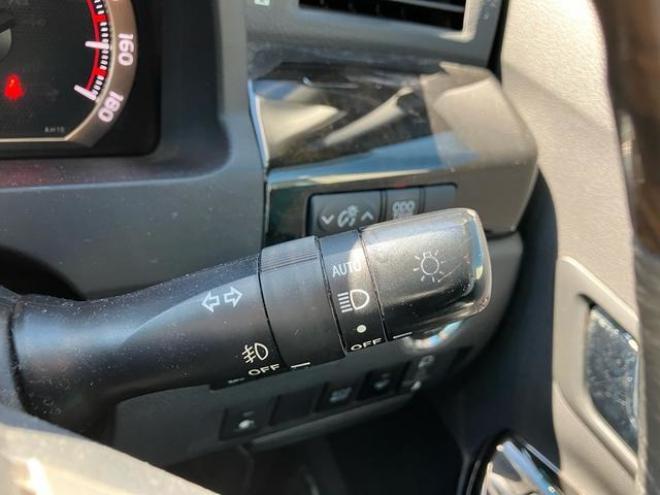 ヴェルファイア2.4 Z ゴールデンアイズII 4WD　 2400